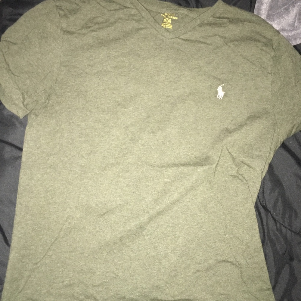 Polo v neck